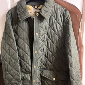 BNWT Burberry quilt jacket (L)